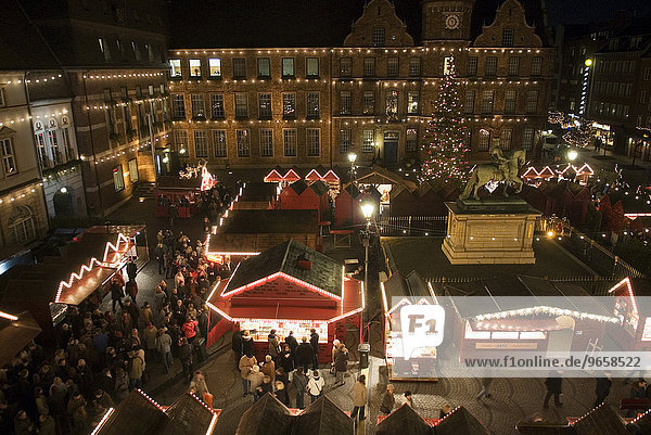 Christmas market at the townhall  Duesseldorf  North Rhine-Westphalia  Germany  Europe