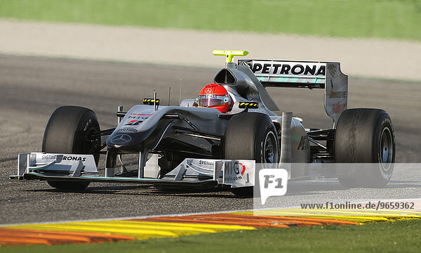 Michael SCHUMACHER  GER  testet den Mercedes MGP W01 bei Formel 1 Tests in Valencia  Spanien  Europa