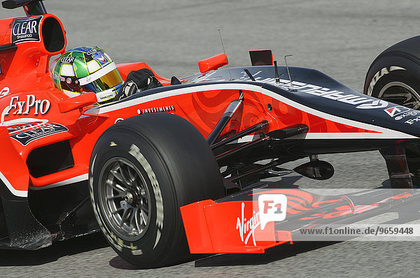 Lucas Di GRASSI  ITA  im Virgin VR-01 Boliden während Formel 1 Testfahrten auf dem Circuito de Catalunya  Spanien  Europa