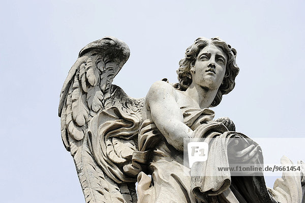 Engel auf der Brücke Ponte Sant'Angelo  Engelsbrücke  Rom  Italien  Europa