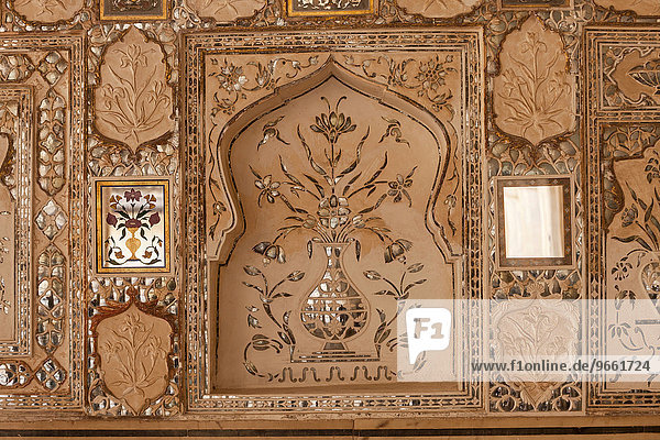 Ornamente im Amber Fort  Jaipur  Rajasthan  Indien  Asien