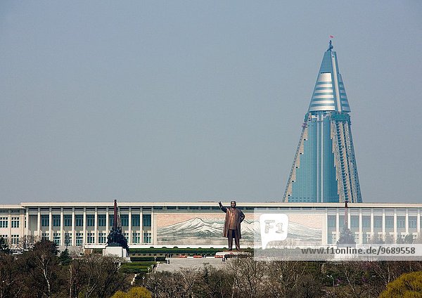 Hotel Statue Nordkorea