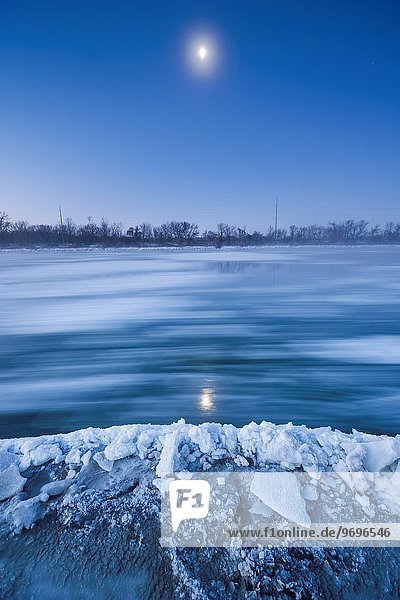 Kälte Morgen Eis Fluss Strömung Stück Januar Missouri