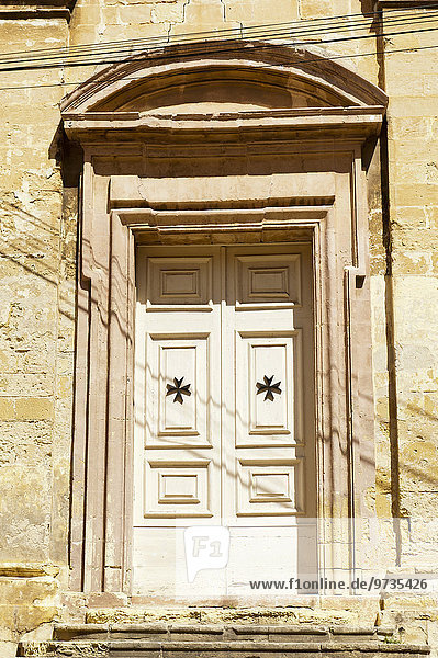 Tür  Eingang  Malteserkreuz  Malta  Europa