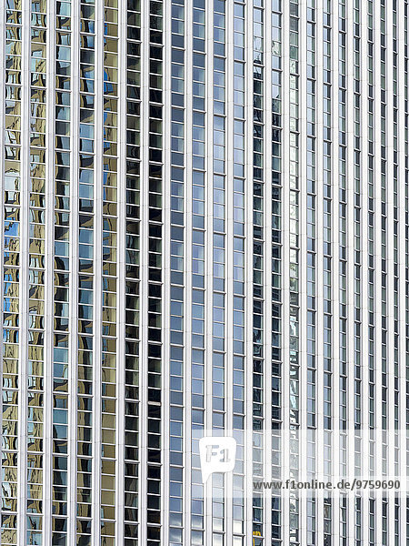 Deutschland  Frankfurt  Fenster und Fassade des Pollux Towers