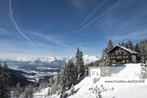 Österreich  Tirol  Schwaz  Blick vom Loassattel ins Inntal