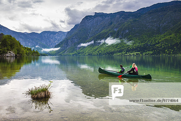 Europa Sohn See Kanu Alpen Nationalpark Triglav Bohinj Mutter - Mensch Slowenien