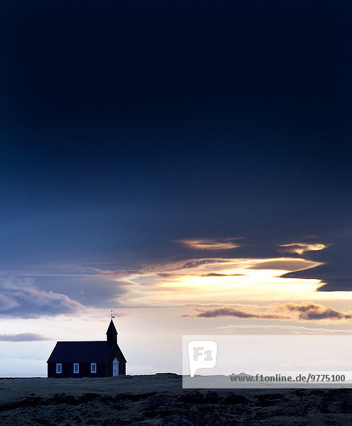 Sonnenaufgang Kirche Budir Weiler Island Halbinsel Snaefellsnes