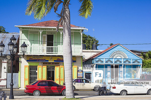 Gebäude Lebkuchen Karibik Westindische Inseln Mittelamerika umgeben Central Park Dominikanische Republik Puerto Plata viktorianisch