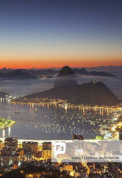 Berg Morgendämmerung Ansicht Bucht Brasilien Rio de Janeiro Südamerika