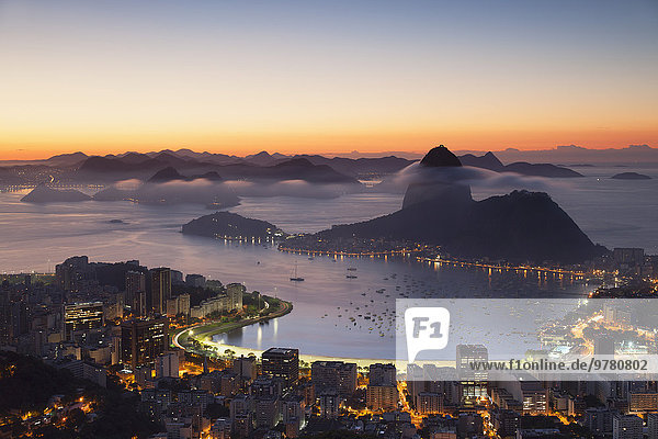 Berg Morgendämmerung Ansicht Bucht Brasilien Rio de Janeiro Südamerika