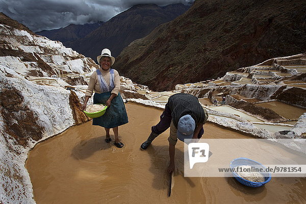 arbeiten Sacred Valley of the Incas Urubamba Valley Peru Südamerika