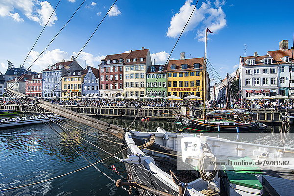 Europa Boot Dänemark angeln Kopenhagen Hauptstadt Nyhavn Skandinavien