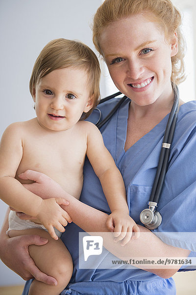 Portrait tragen Junge - Person Baby