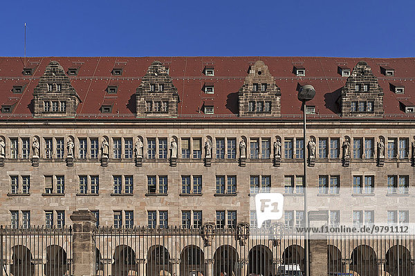 Oberlandesgericht Nürnberg  Deutsche Renaissance  1909-1916  Architekt Hugo von Höfl  Nürnberg  Mittelfranken  Bayern  Deutschland  Europa