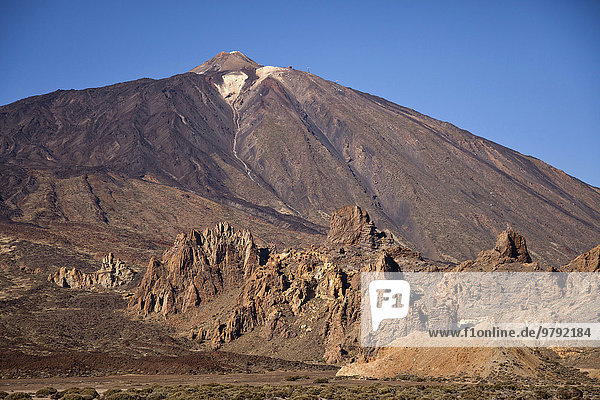 Vulkan Pico del Teide und Landschaft im Teide-Nationalpark  Teneriffa  Kanarische Inseln  Spanien  Europa