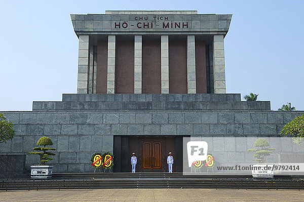Ho-Chi-Minh-Mausoleum  Hanoi  Vietnam  Asien