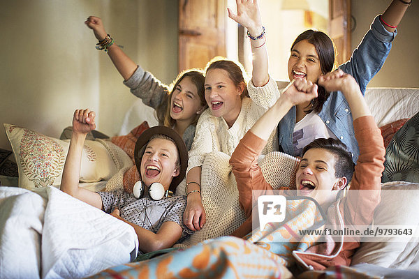 Jugendlicher,sehen,Couch,Fernsehen,Spaß