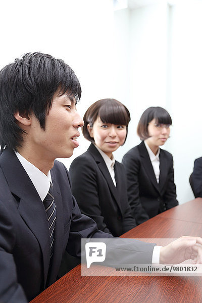 Mensch arbeiten Menschen jung Untersuchung Business japanisch