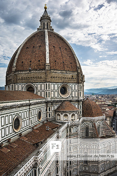 Kathedrale  Dom  Duomo Santa Maria del Fiore mit der Kuppel von Brunelleschi  UNESCO-Weltkulturerbe  Florenz  Toskana  Italien  Europa