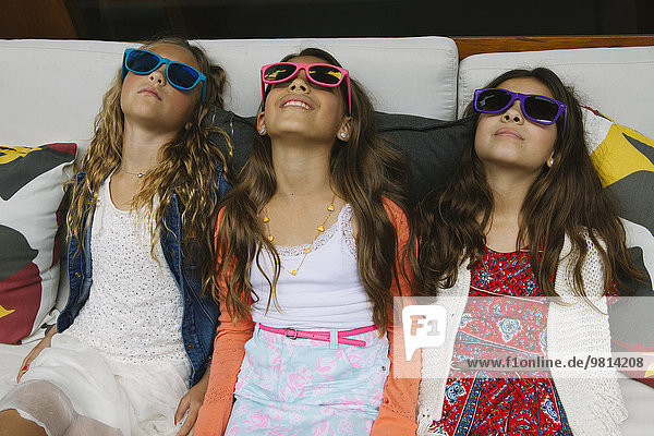 Drei Mädchen mit Sonnenbrille