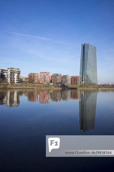 Deutschland  Frankfurt  Blick auf Europäische Zentralbank und Mehrfamilienhäuser