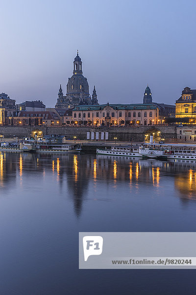Deutschland  Dresden  Blick auf Dresden Frauenkirche und Sekundogenitur am Morgen
