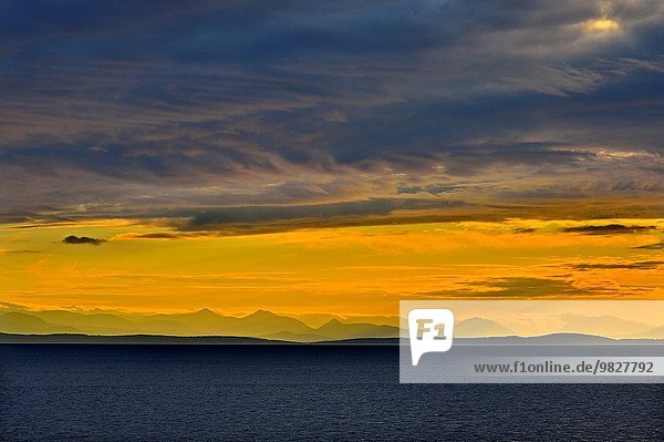 Wasser Berg Fotografie Wolke Sonnenuntergang Speisesalz Salz Meerenge Westküste