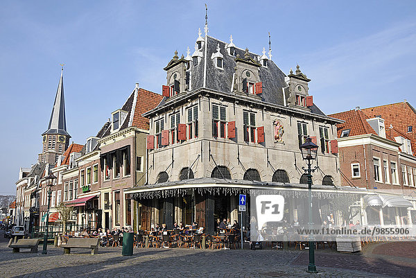 Restaurant  ehemalige historische Käsewaage  De Roode Steen Platz  Hoorn  Nordholland  Niederlande  Europa