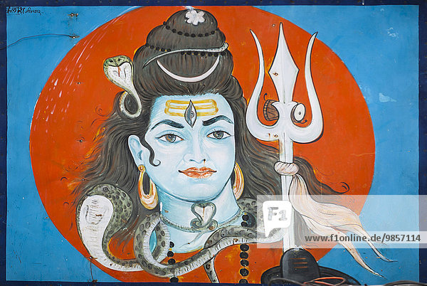 Handgemaltes Bild auf einer Hauswand in der Altstadt zeigt Gott Shiva  Udaipur  Rajasthan  Indien  Asien