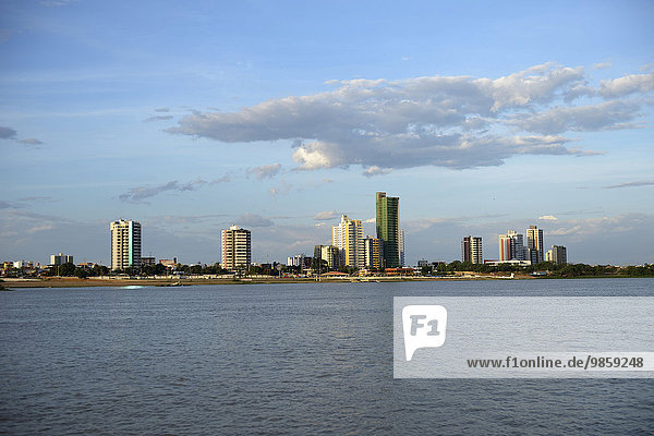 Skyline von Petrolina und Rio Sao Francisco  Pernambuco  Brasilien  Südamerika