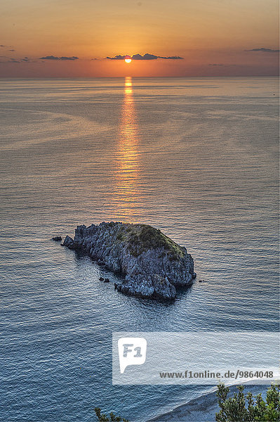 Sonnenuntergang Küste Meer Kalabrien Italien Stute