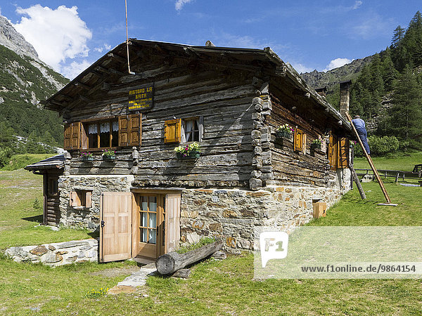 Dach Nationalpark Tal Restaurant Alpen Mittelpunkt Italien Lombardei reparieren