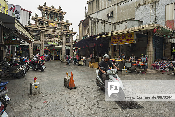 Tradition klein Straße fünfstöckig Buddhismus Größe Tempel Innenstadt voll