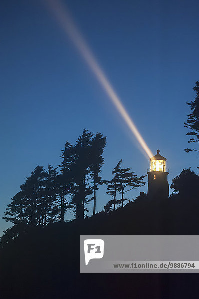 beleuchtet Amerika Leuchtturm Verbindung Dunkelheit Oregon