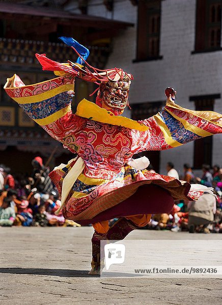 Maskierter Darsteller beim Festival  Punakha  Bhutan