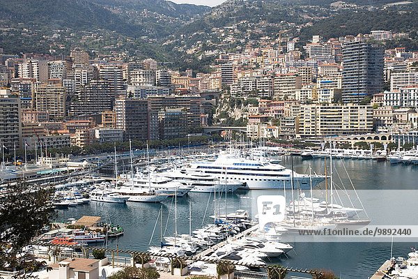 Blick auf Luxusyachten im Hafen  Montecarlo  Monaco