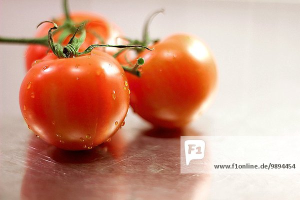 Wasser heraustropfen tropfen undicht Tomate