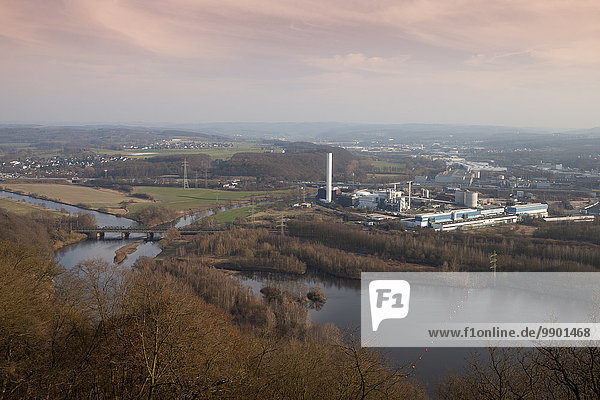 Deutschland  Ruhrgebiet  Hagen  Heizkraftwerk bei Dämmerung