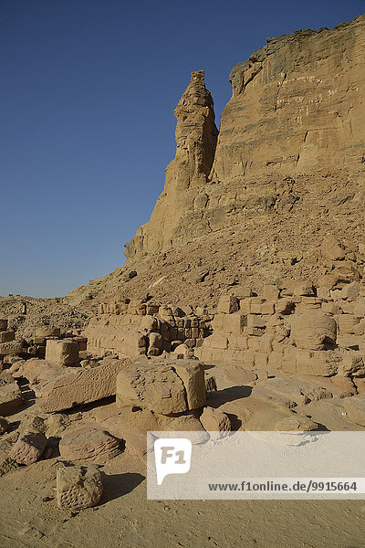 Ruinen des Amun-Tempels am Fuße des Gebel Barkal  Karima  Bundesstaat asch-Schamaliyya  Nubien  Sudan  Afrika