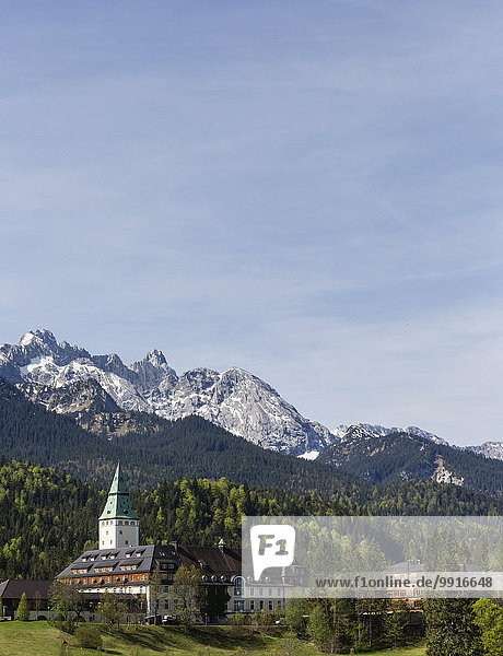 Schloss Elmau  Schlosshotel  Austragungsort G7 Gipfel 2015  Klais  Wettersteingebirge  Werdenfelser Land  Oberbayern  Bayern  Deutschland  Europa