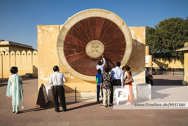 Sonnenuhr im Astronomiekomplex Jantar Mantar  Jaipur  Rajasthan  Indien  Asien