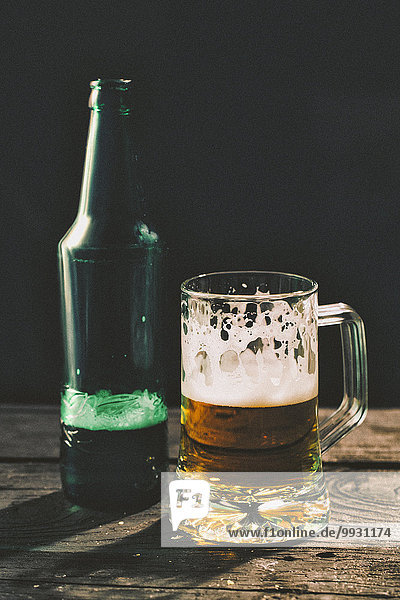 Glas Tisch Bier Flasche