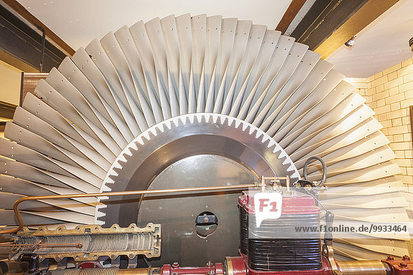beleuchtet flirten Industrie Großstadt Museum Veranstaltung Elektrische Energie England Generator Manchester Stärke Wissenschaft Turbine