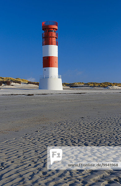Europa Strand Himmel Küste Meer weiß Natur Leuchtturm Insel blau Düne rot Sonnenlicht Streifen Sandstrand Deutschland Helgoland Nordsee