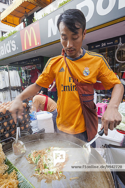 Thailand  Bangkok  Khaosan Road  traffic  Street Vendor Cooking Pad Thai