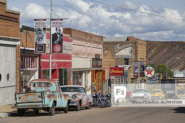 Amerikanische Oldtimer am Straßenrand Bisbee Arizona USA Nordamerika
