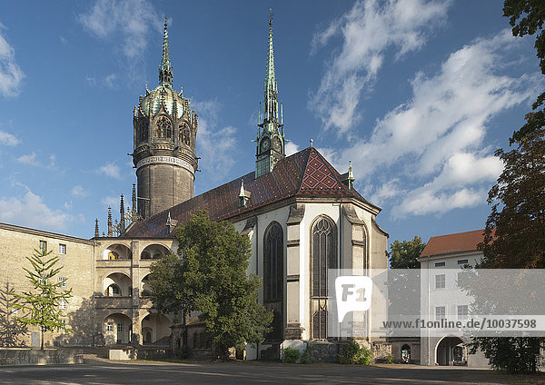 Evangelische Schlosskirche  auch Kirche der Reformation  Ort des Thesenanschlags durch Martin Luther  UNESCO-Weltkulturerbe  Lutherstadt Wittenberg  Sachsen-Anhalt  Deutschland  Europa