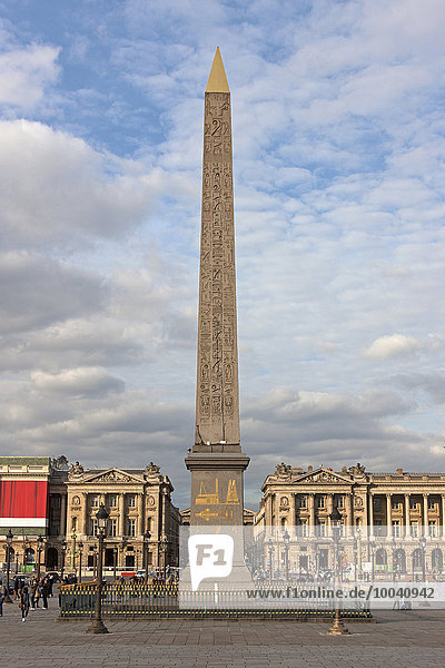 Low angle view of an obelisk  Obelisk Of Luxor  Paris  France