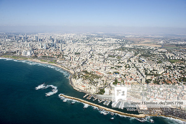 Luftaufnahme der Küste und des Alten Jaffa-Hafens  Israel